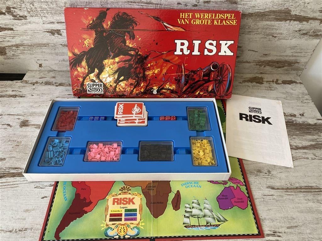 Risk rode doos Clipper [s511], Hobby en Vrije tijd, Gezelschapsspellen | Bordspellen, Verzenden, Zo goed als nieuw