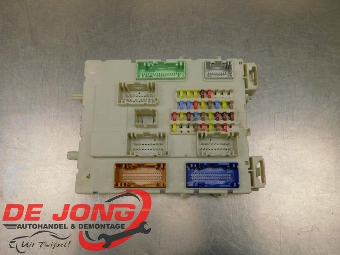 Boîte à fusibles d'un Ford Kuga, -, 3 mois de garantie, -, -