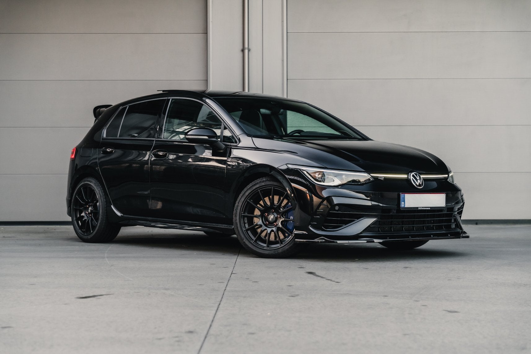 VW Golf 8R Performance | 20 YEARS EDITION | BLACK EDITION, Auto's, Volkswagen, Automaat, Alcantara, Zwart, Dealer onderhouden