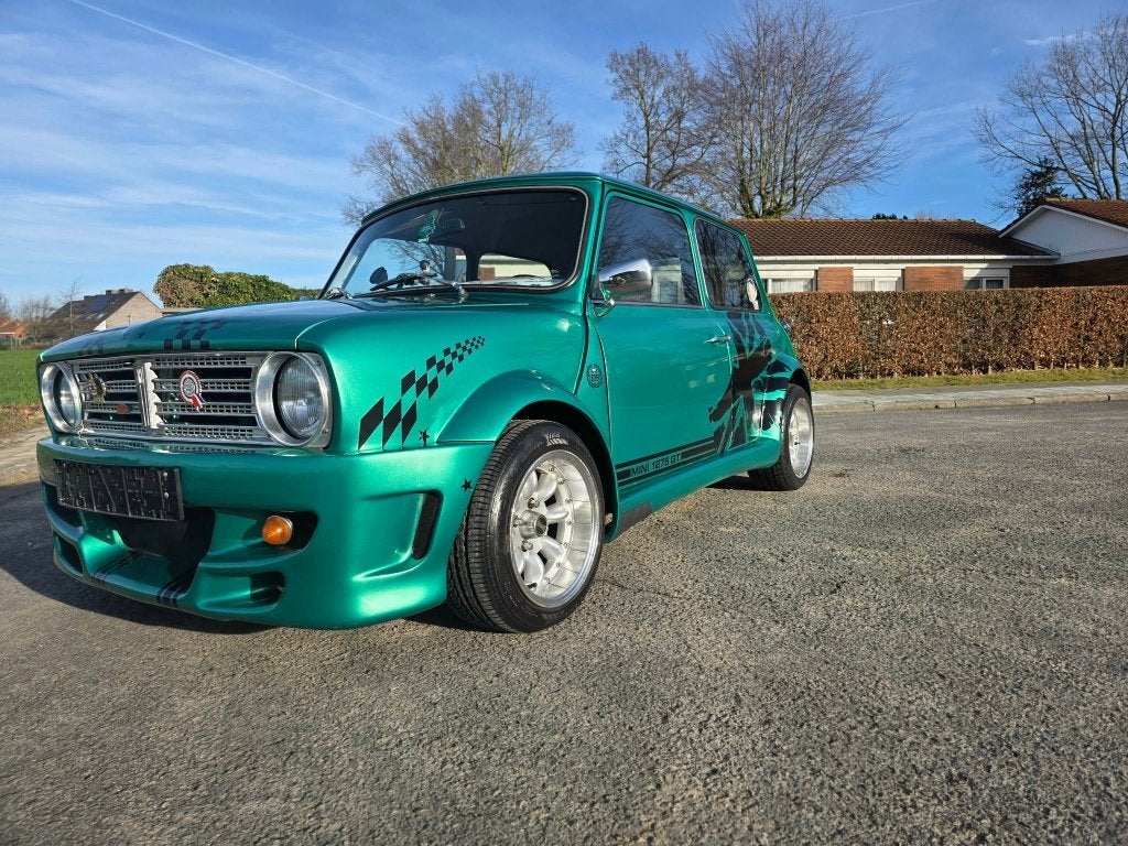 mini classic 1300cc 52000 km, Auto's, Mini, Stof, Clubman, 4 cilinders, Handgeschakeld