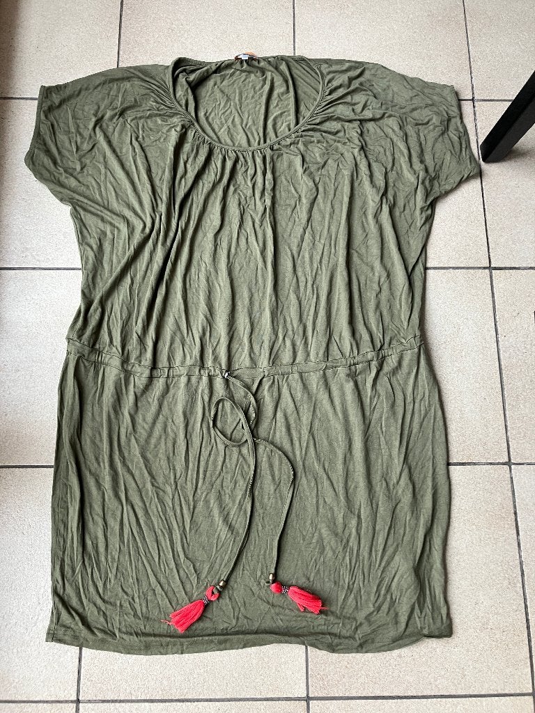 leuke groenkleurige jurk - maat 50, Kleding | Dames, Ophalen of Verzenden, Zo goed als nieuw, Jurk