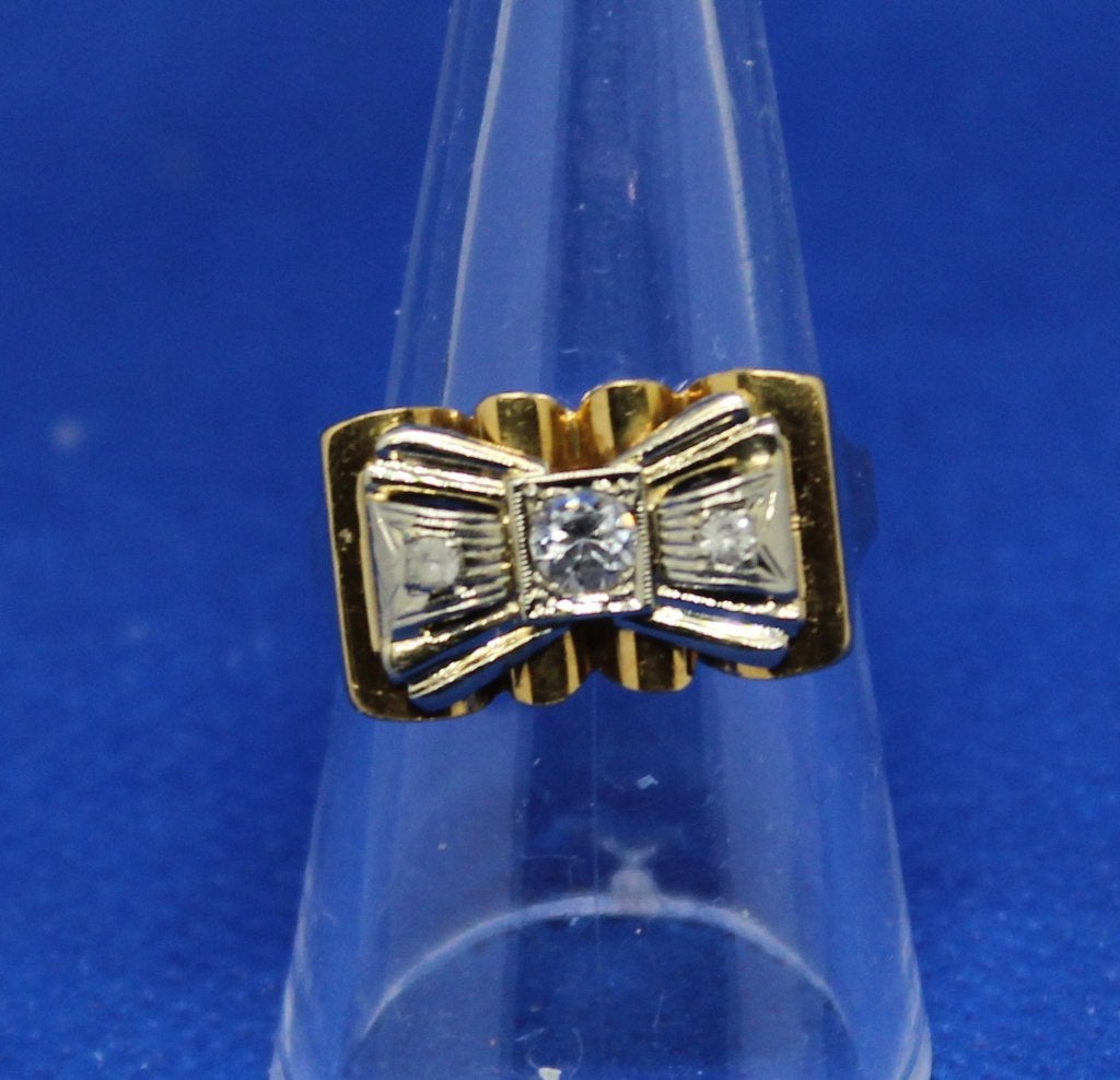Gouden ring 18Kt met enkele steentjes., 18 tot 19, Gebruikt, Geel, Ophalen of Verzenden