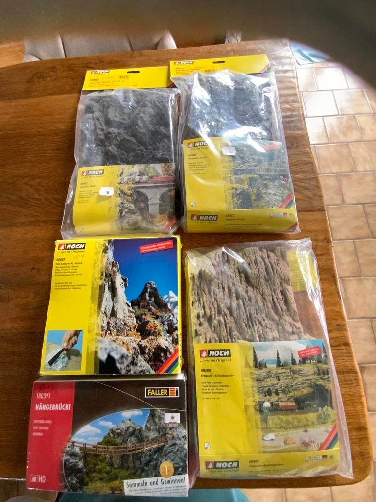 LOT MATERIEL DE DÉCORATION NEUF FALLER ET NOCH, Enlèvement ou Envoi, Neuf