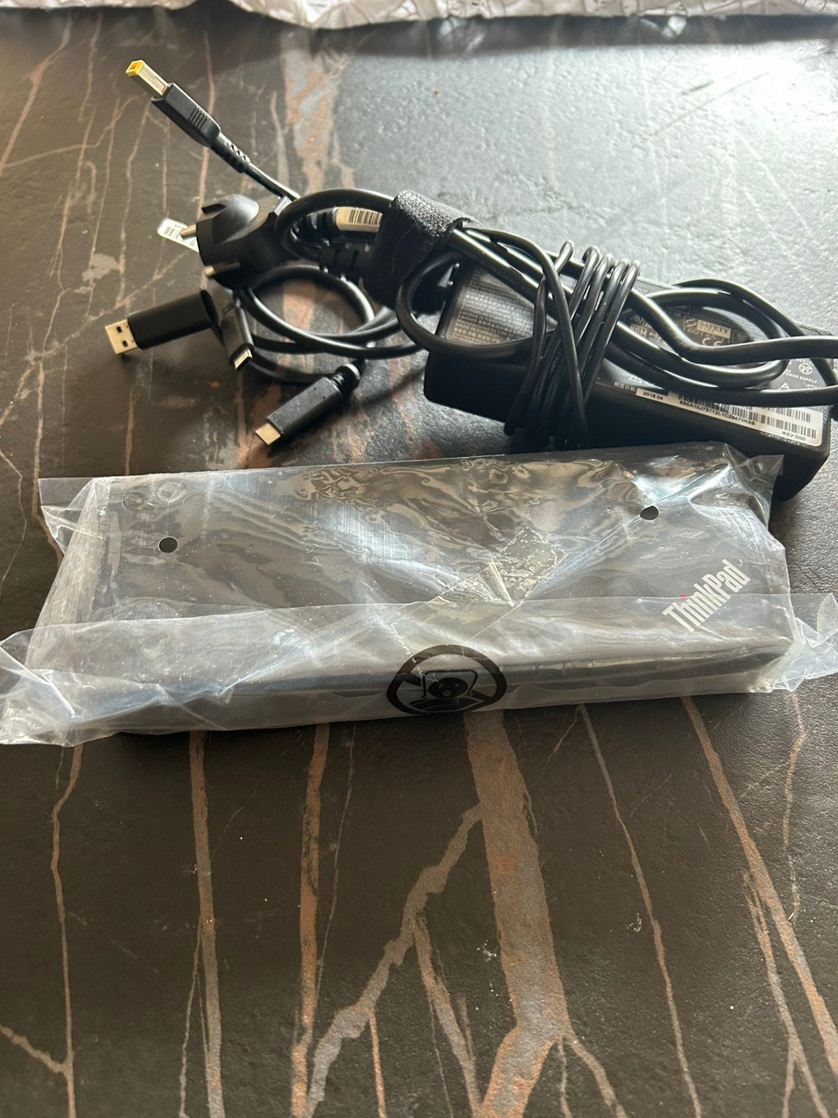 Lenovo ThinkPad Hybrid USB-C with USB-A Dock, Informatique & Logiciels, Stations d'accueil, Enlèvement, Comme neuf, Station d'accueil
