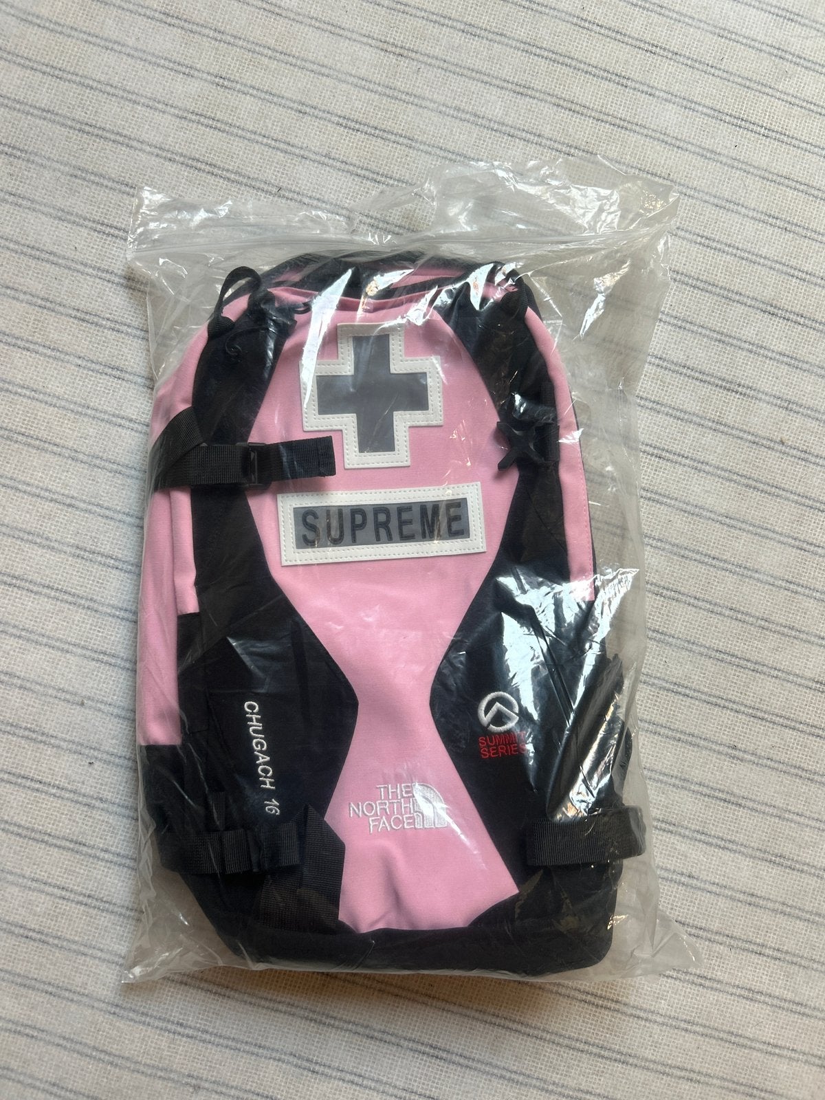 Supreme x the north face backpack for laptop books, Enlèvement ou Envoi, Comme neuf
