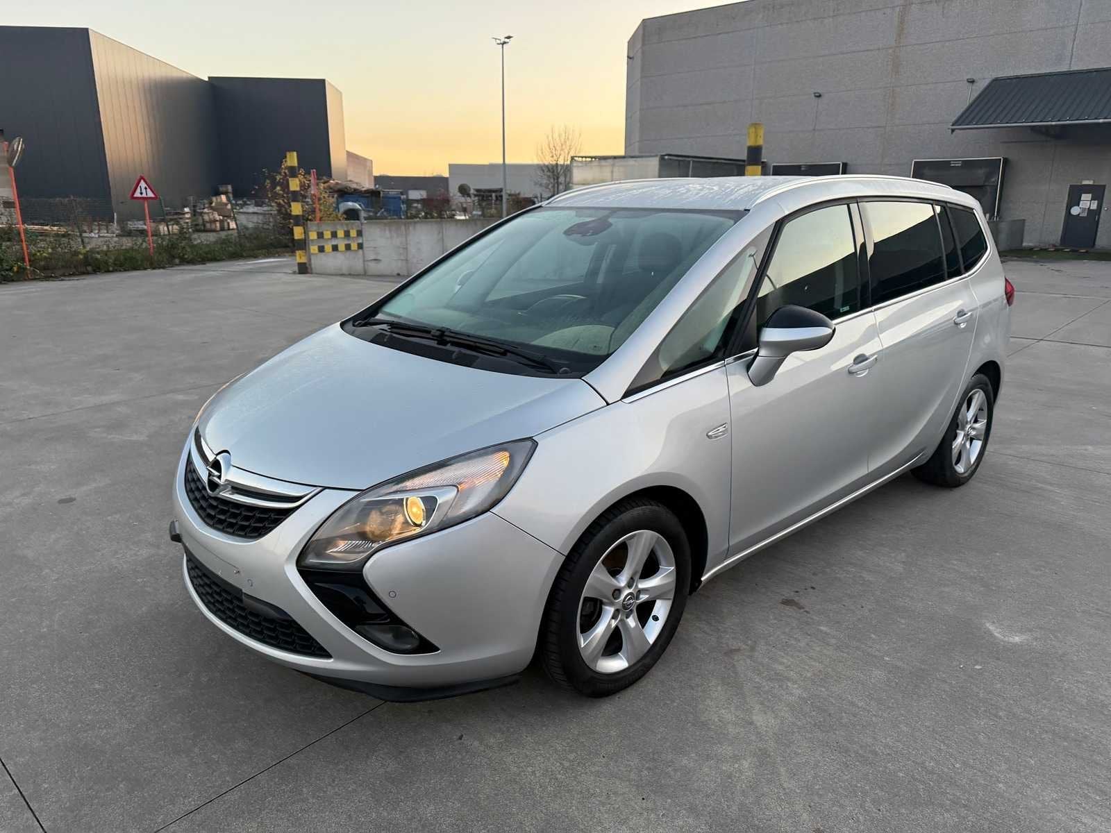 OPEL - 2016 - ZAFIRA - Personenauto, Auto's, Gebruikt, Euro 6, Bedrijf, Overige carrosserie