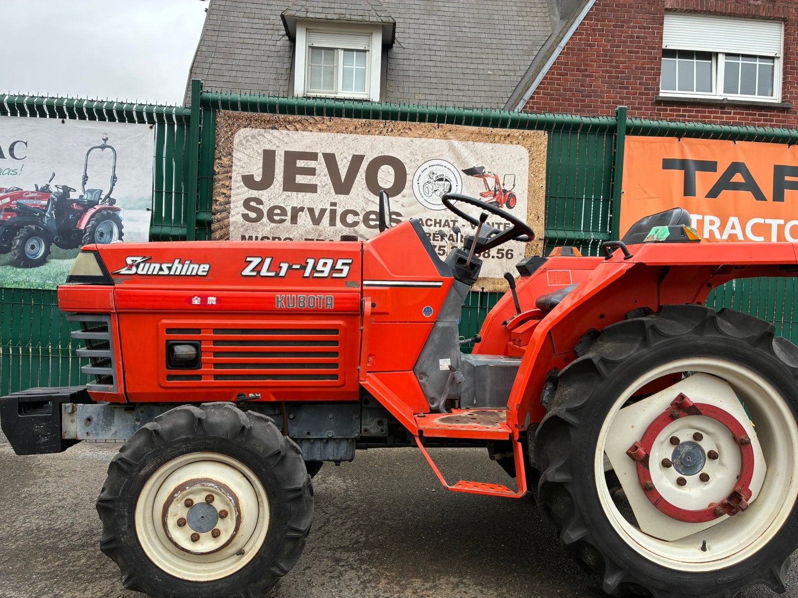 Micro tracteur Kubota 4x4 24ch, Enlèvement