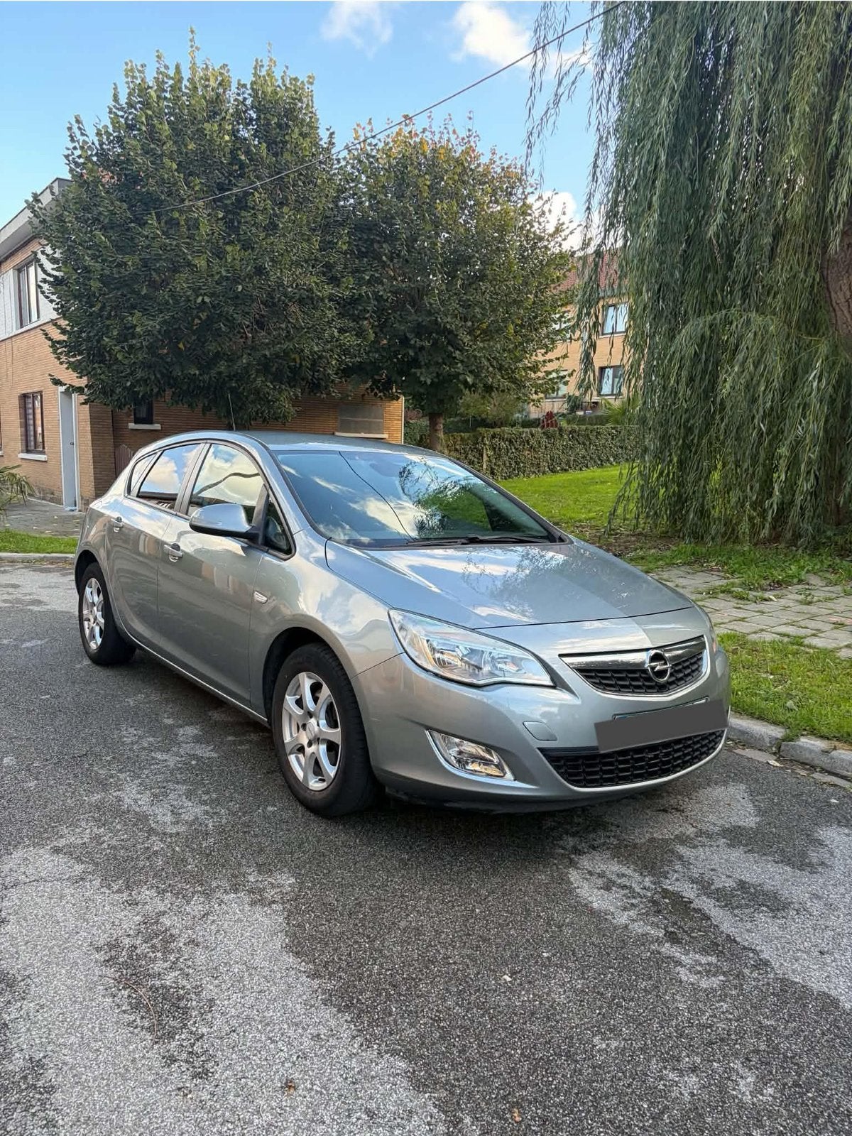 Opel Astra 1.7 Diesel prete à immatriculer, Auto's, Euro 5, Stof, Zwart, Blauw