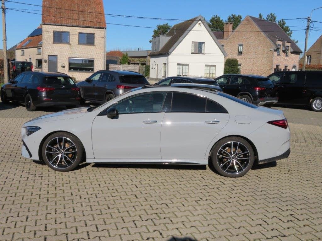 Mercedes-Benz CLA-Klasse 180 Full Option Amg-Pack (bj 2025), Gebruikt, Zwart, 4 cilinders, 136 pk
