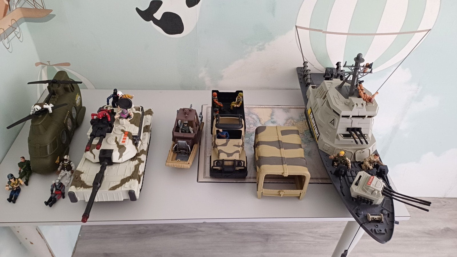 100€, Hobby en Vrije tijd, Modelbouw | Figuren en Diorama's, Ophalen of Verzenden
