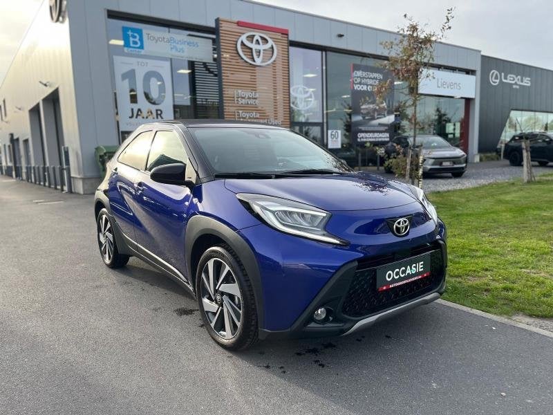 Toyota Aygo 1.0 MT AIR ENVY, Blauw, 72 pk, Handgeschakeld, 5 deurs