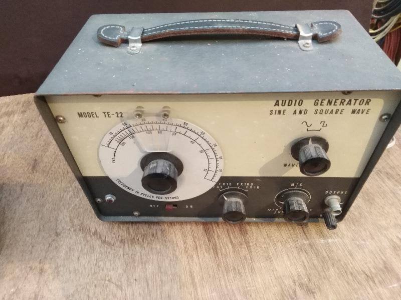 Génerateur Basse fréquence Vintage a lampe, Bricolage & Construction, Instruments de mesure, Enlèvement, Utilisé, Autres appareils de mesure ou compteurs