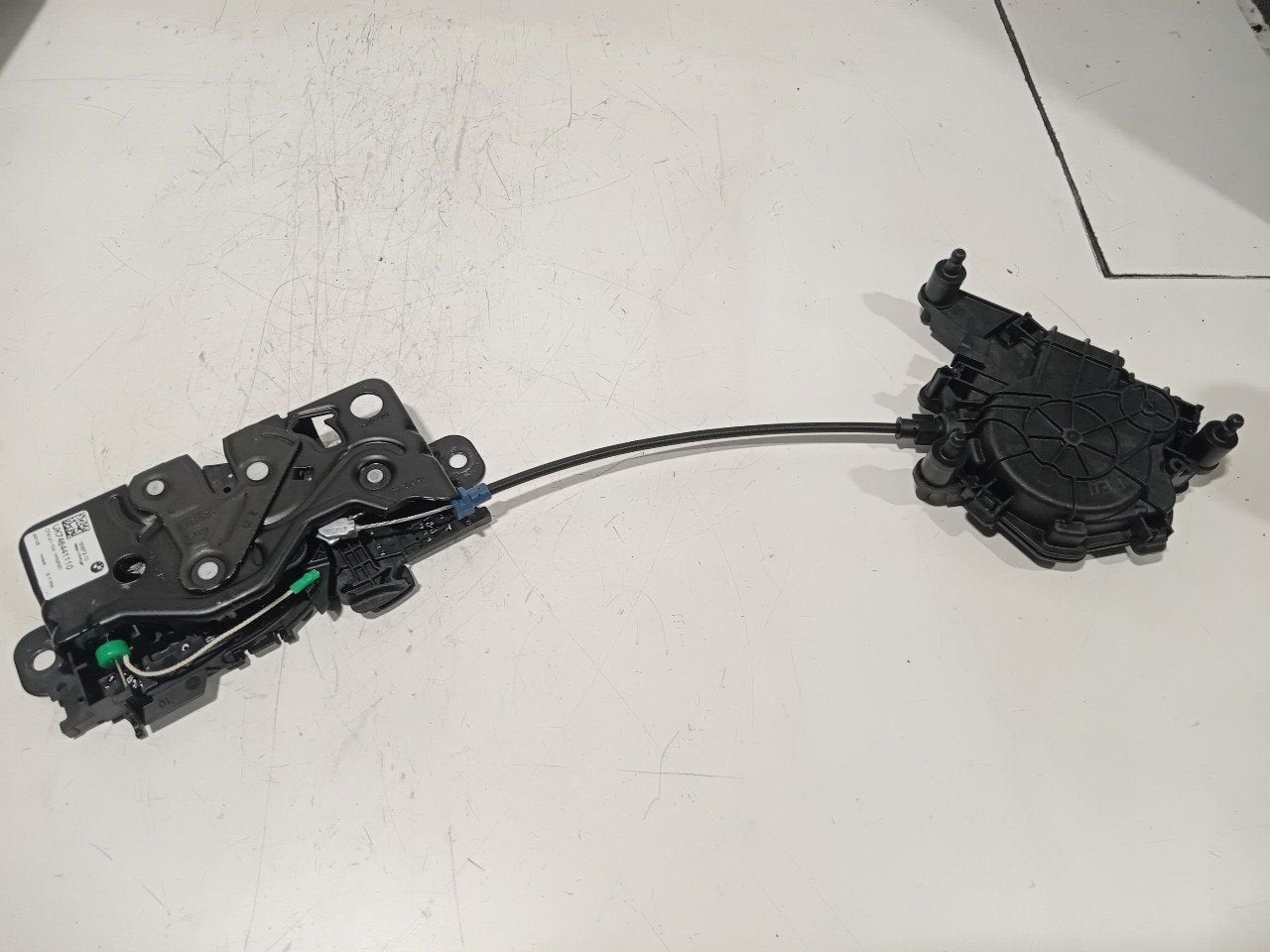 Slot mechaniek kofferdeksel achterklep elektrisch BMW 2 seri, Onderdelen@venauto.nl, Van der Ven Autorecycling B.V., Gebruikt