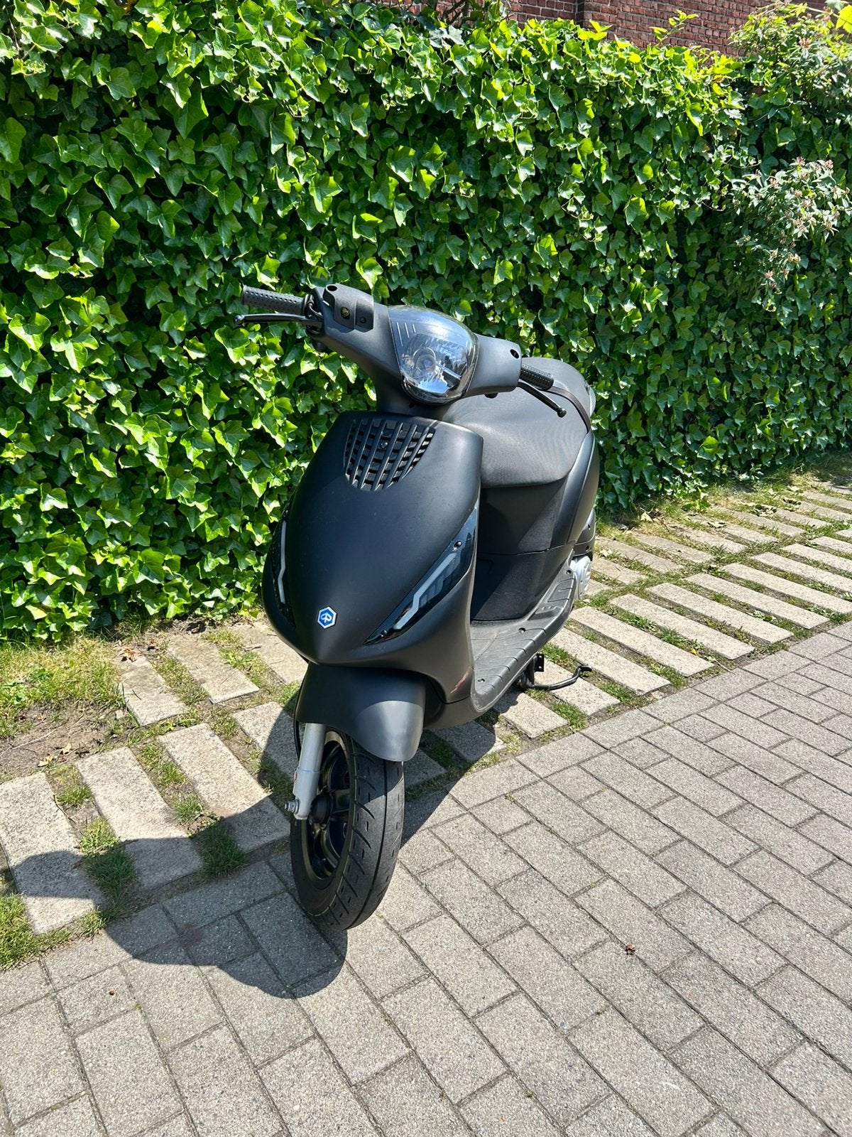 Verkoop Piaggio Zip 50 cc 2024, Fietsen en Brommers, Scooters | Piaggio, Ophalen, Zip, Benzine, 50 cc