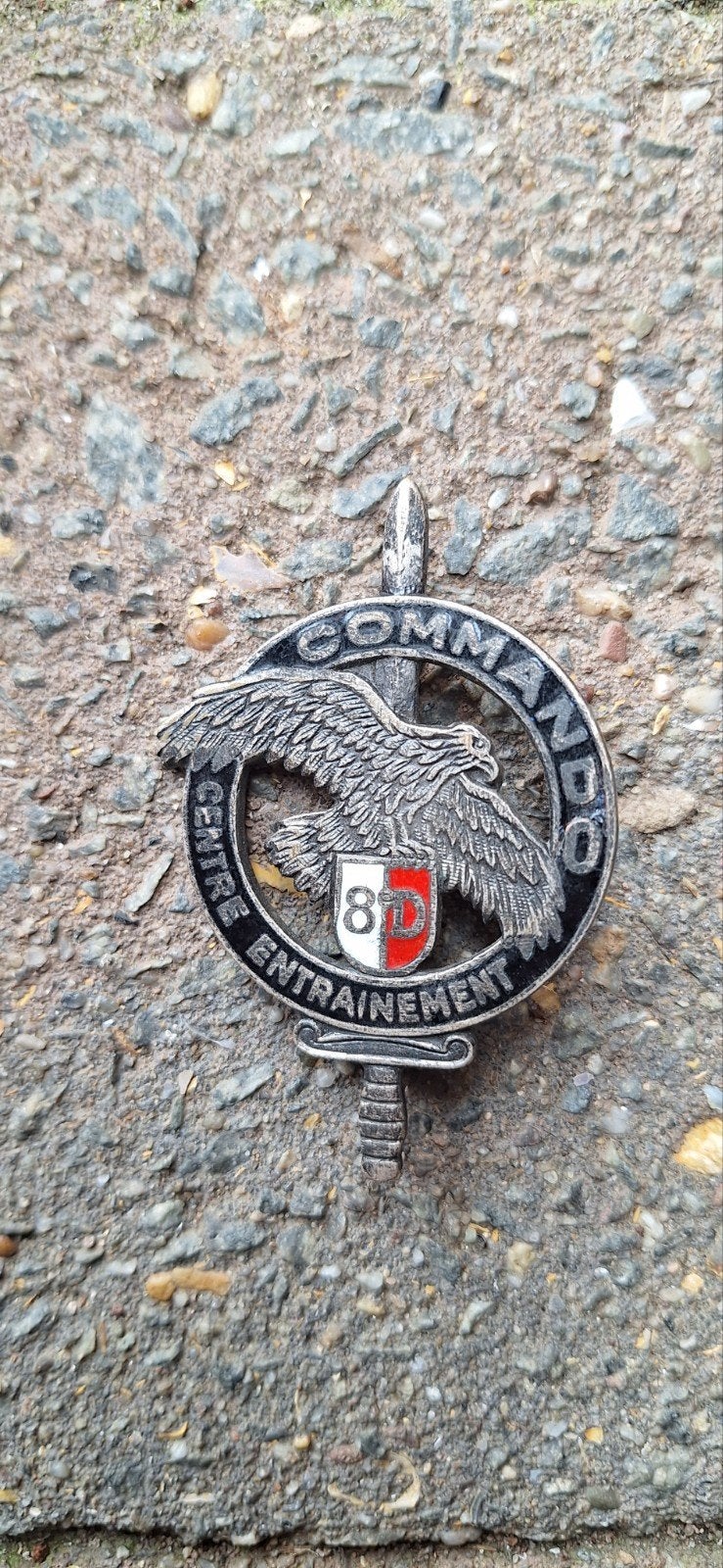 Commando-badge, Ophalen