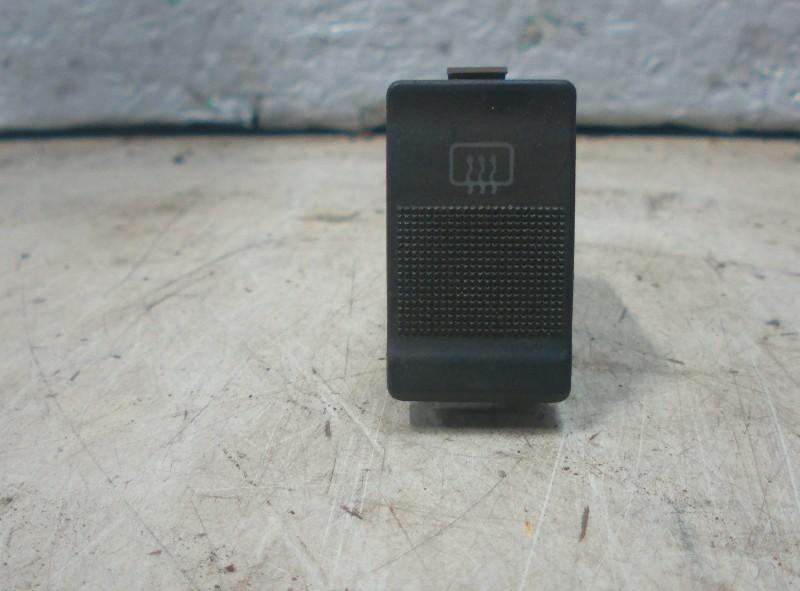 INTERRUPTEUR DEGIVRAGE LUNETTE ARRIÈRE Audi 90 (B3), Info@VerberkAutodemontage.nl, Nijverheidstraat 1a 1a
5405 AJ  UDEN, NL, Audi