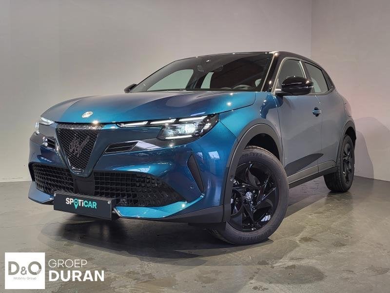 Alfa Romeo Junior Ibrida Hybrid 136pk eDCT6, Auto's, Alfa Romeo, Euro 6, 1199 cc, 5 deurs, Blauw