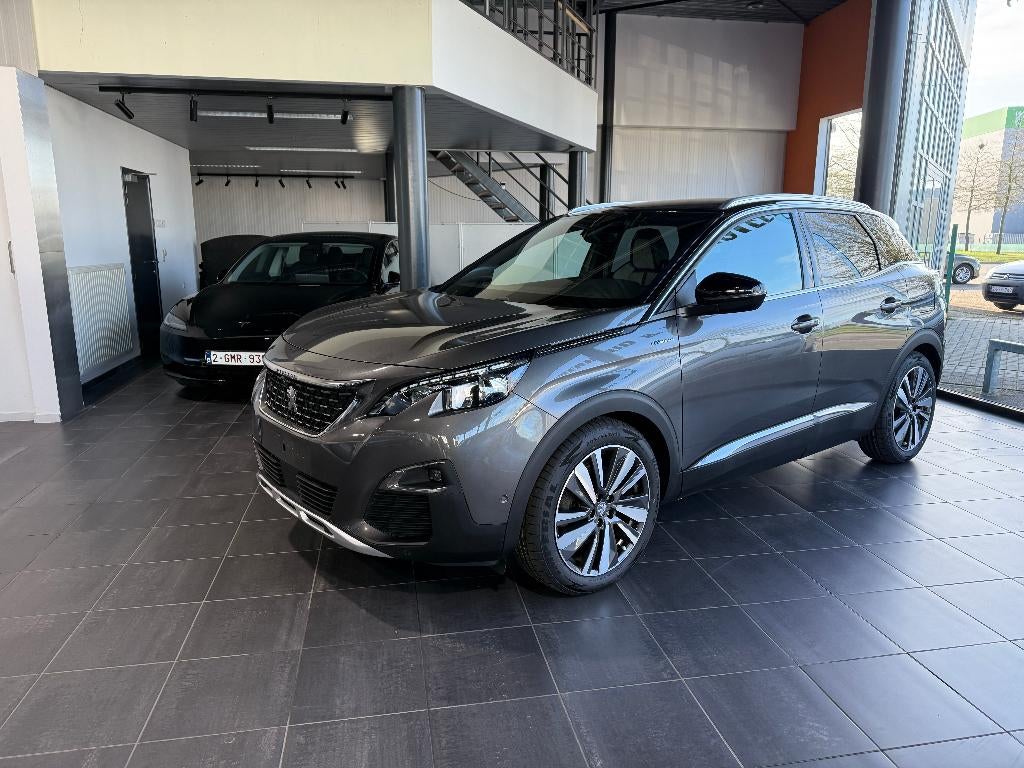 Peugeot 3008 / 1.6 Hybrid 4 GT 300 / 12 M GARANTIE, Entreprise, Entretenue par le concessionnaire, 5 portes, 220 kW
