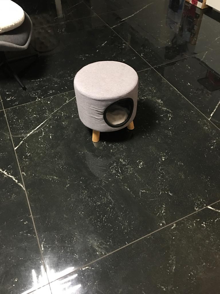Katten huisje, Ophalen, Zo goed als nieuw
