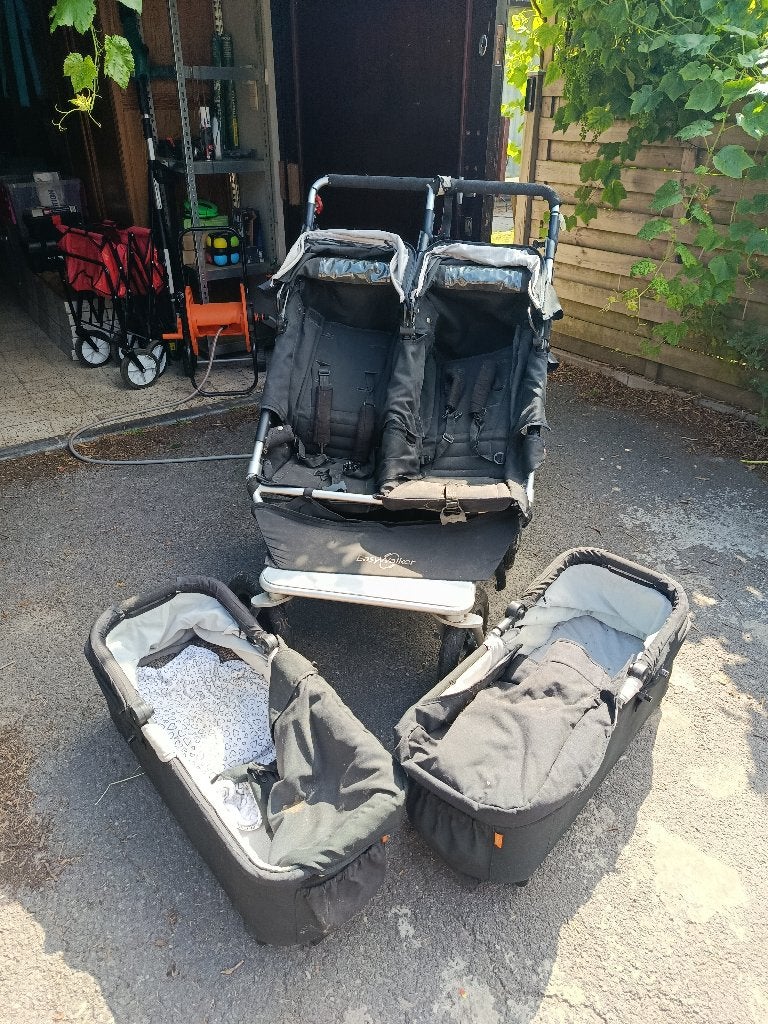 Dubbele buggy, Kinderen en Baby's, Ophalen of Verzenden, Gebruikt, Kinderwagen of Buggy