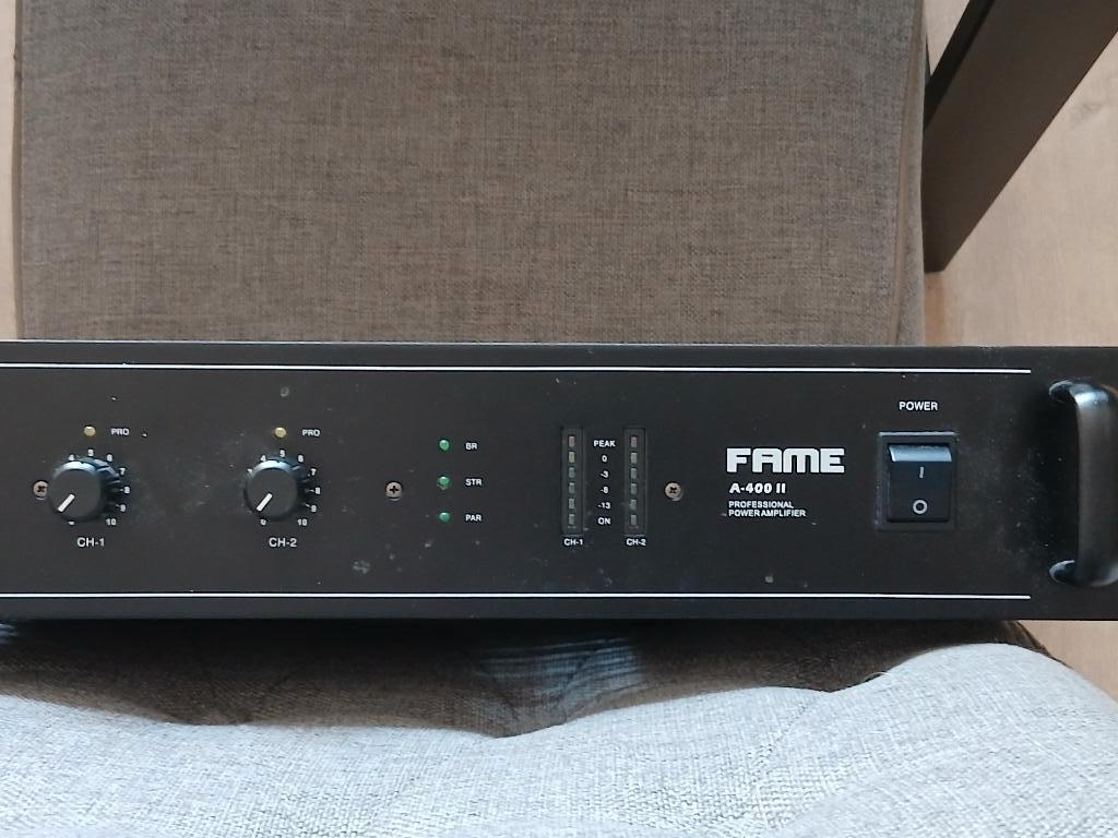 Power amplifier, Zo goed als nieuw, 120 watt of meer, Stereo, Ophalen