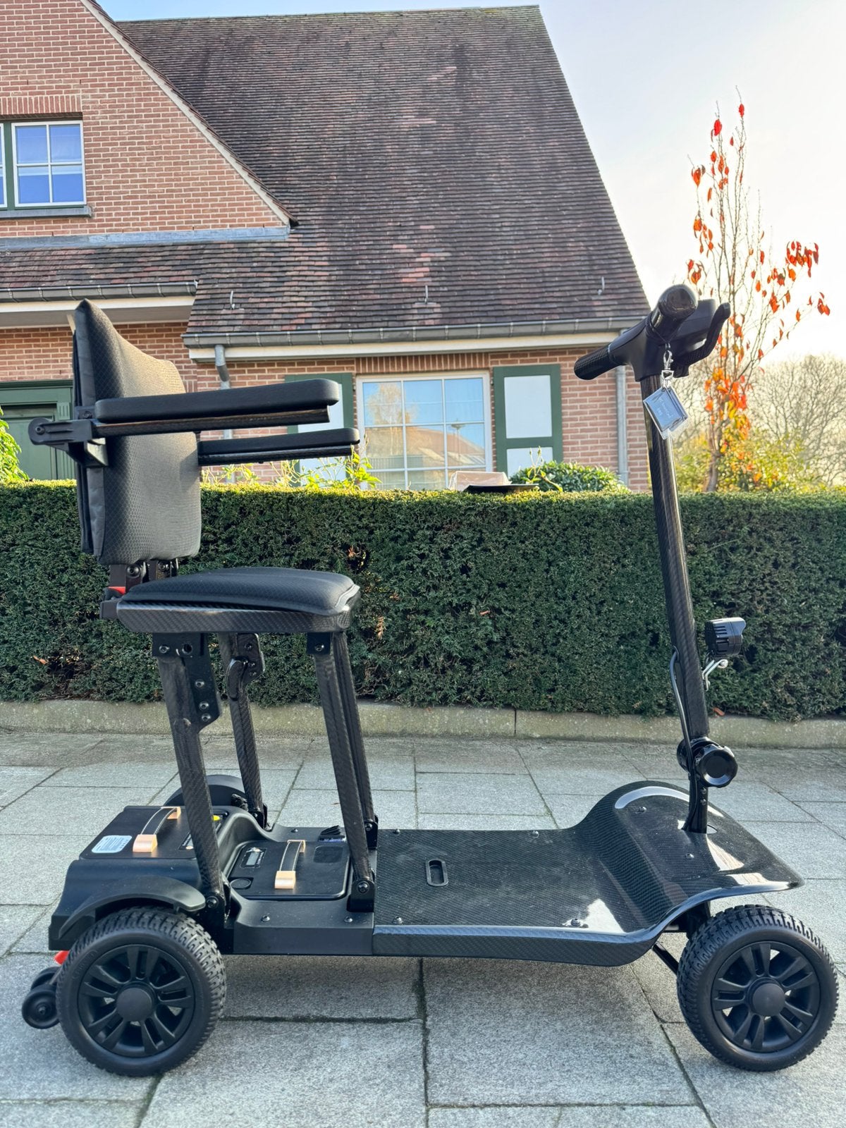 Ultraléger Voiturette électrique 14kg Scootmobiel etat neuf, Divers, Enlèvement ou Envoi, Pliant, Neuf, Fauteuil roulant électrique