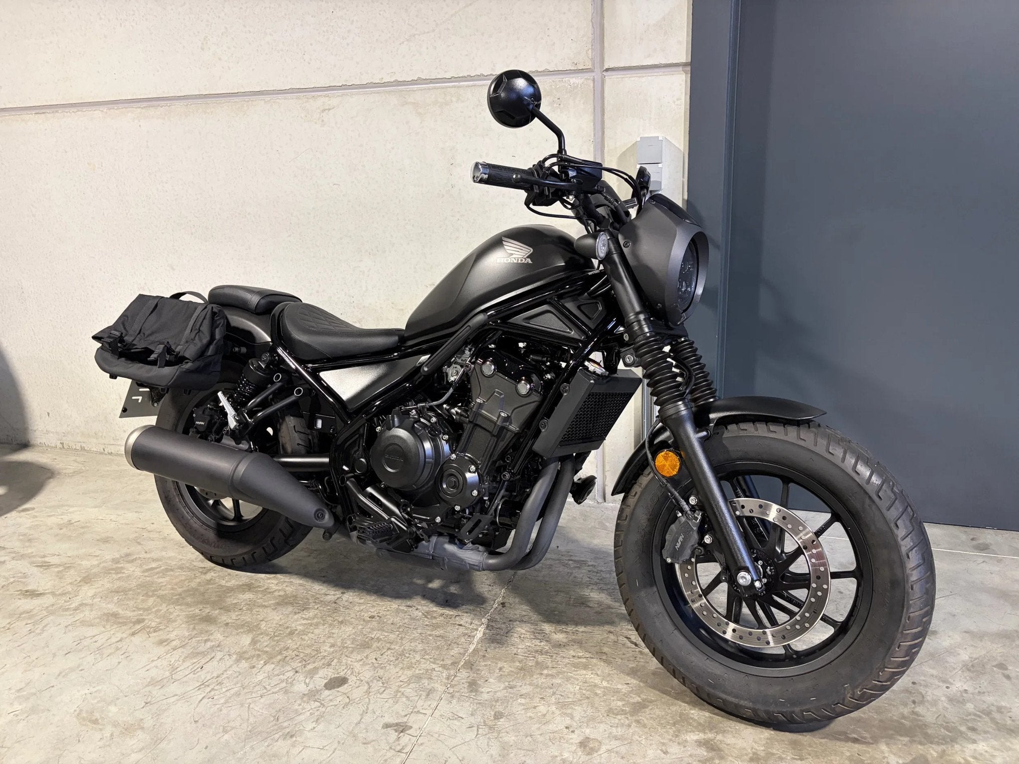 Honda CMX 500 Rebel special edition met extra's (bj 2022), Motoren, Motoren | Honda, Chopper, Bedrijf, 12 t/m 35 kW, 500 cc