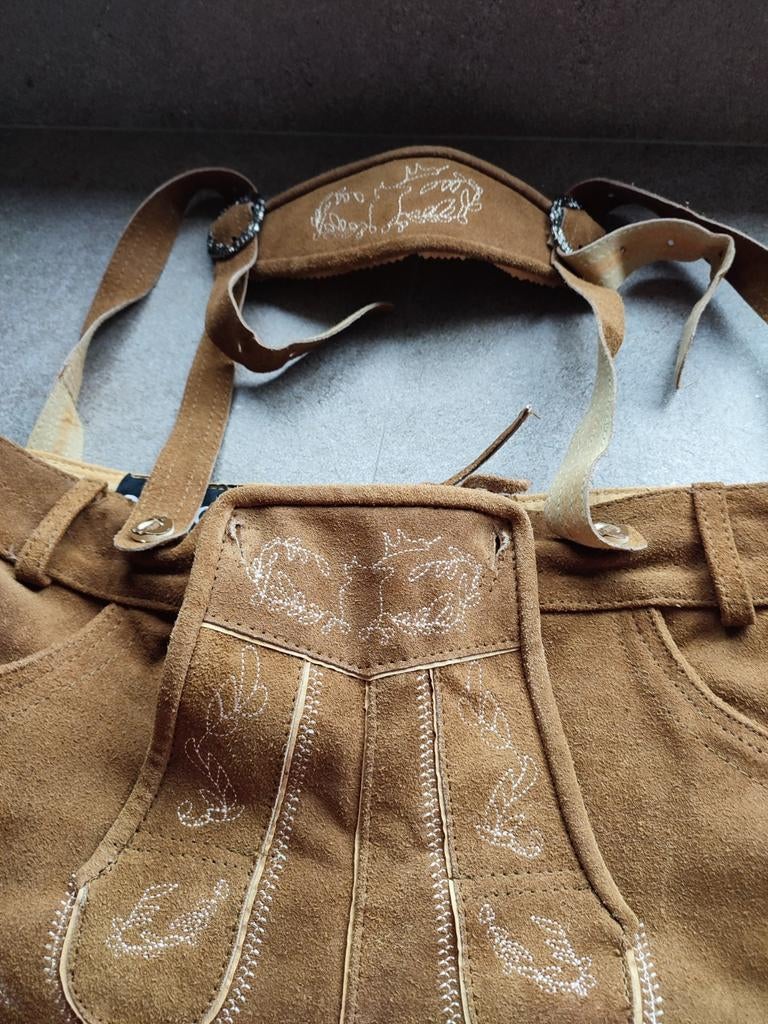 Lederhose maat 60 nieuw gekregen, Ophalen