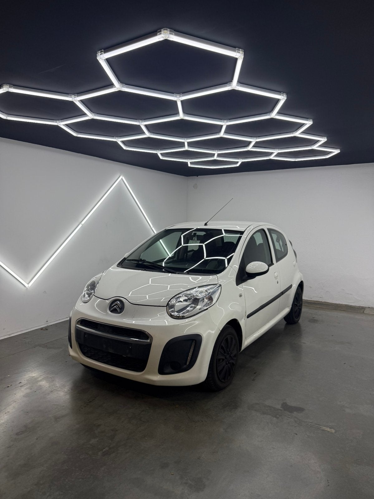 Citroen C1| 2014| SLECHTS 87.680KM| CARPLAY| GARANTIE, Voorwielaandrijving, Stof, 50 kW, Zwart