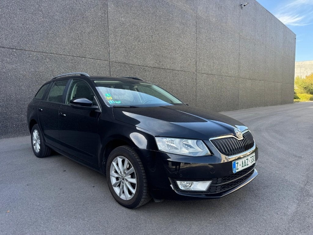 Skoda Octavia 2.0 TDi - Automaat - Euro 6, Auto's, 4 cilinders, Zwart, Bedrijf, 5 deurs