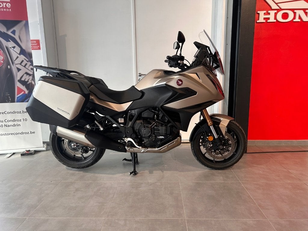 Honda NT1100 DCT ES, Motoren, 2 cilinders, Occasion, Motorrijbewijs A, Bedrijf