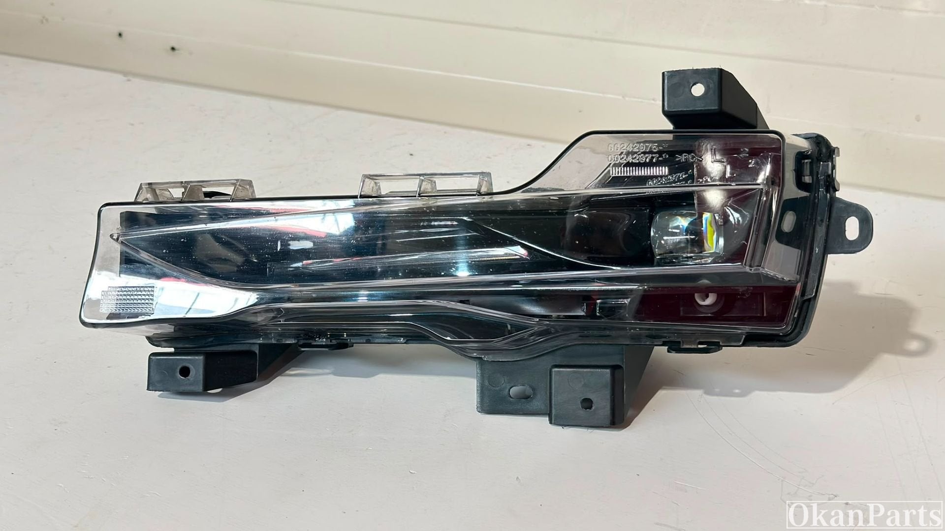 Feu antibrouillard gauche LED pour Tesla Model 3 et Model Y,, Tesla, Inc., Utilisé, Info@tesla.com, Tesla Road 1
78725  Austin