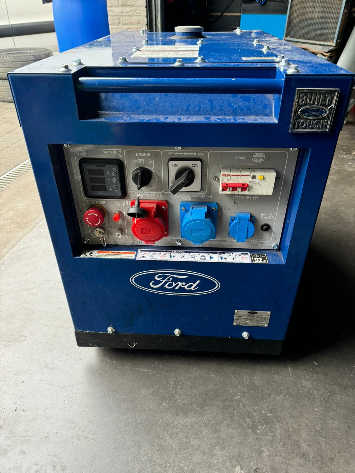 Ford generator 3 fasig 7,9kva, Doe-het-zelf en Bouw, Ophalen, Zo goed als nieuw