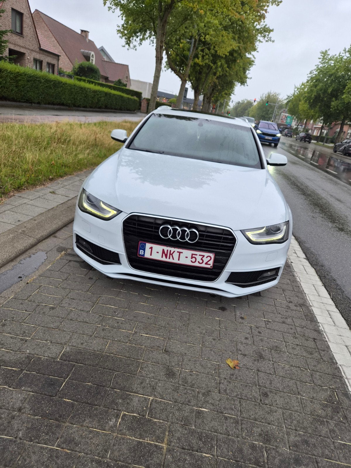s line Te koop: Audi A4 – 2015

Te koop: een Audi A4 uit 2, Autos, Audi, Cuir, Achat, Euro 6, A4