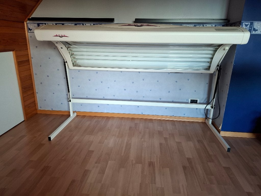 Zonnebank, Elektronische apparatuur, Ophalen, Zo goed als nieuw, Zonnebank enkelzijdig, 10 tot 15 lampen