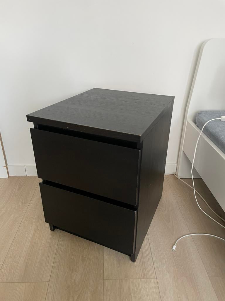 Table de chevet - brun noir - MALM - IKEA, Maison & Meubles, Chambre à coucher | Tables de chevet, Utilisé, Moins de 55 cm, Moins de 45 cm