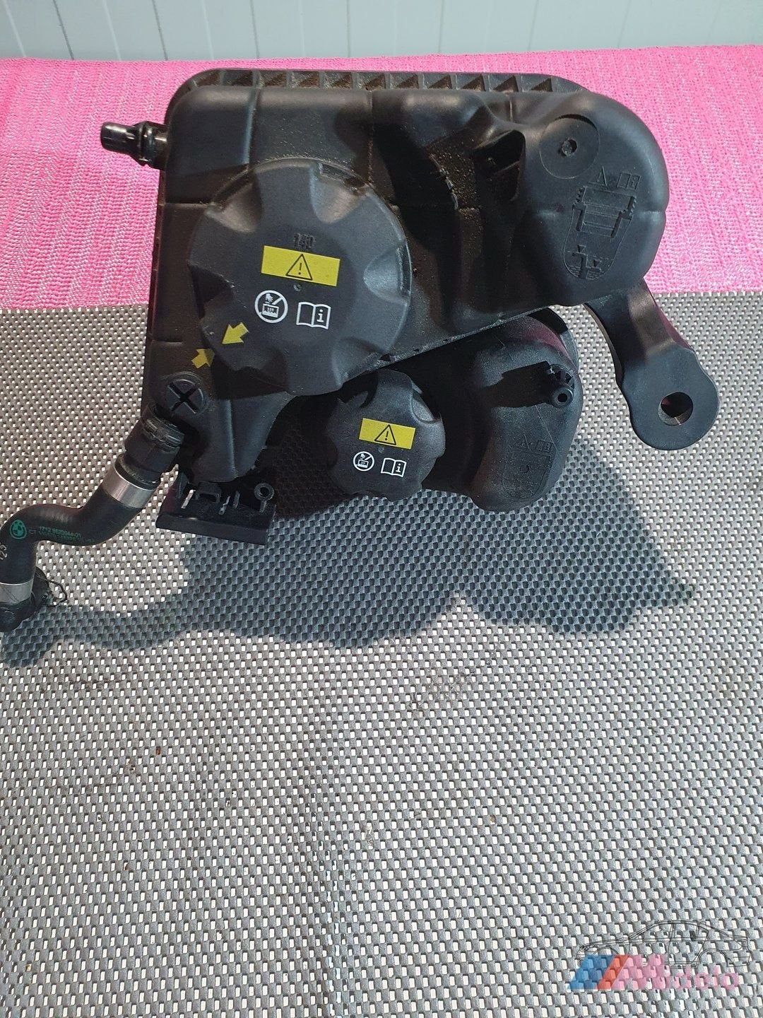 koelvloestof resevoir expasnievat bmw f20 m140i artknr 86774, Autos : Pièces & Accessoires, -, Origine de la pièce connue, Utilisé