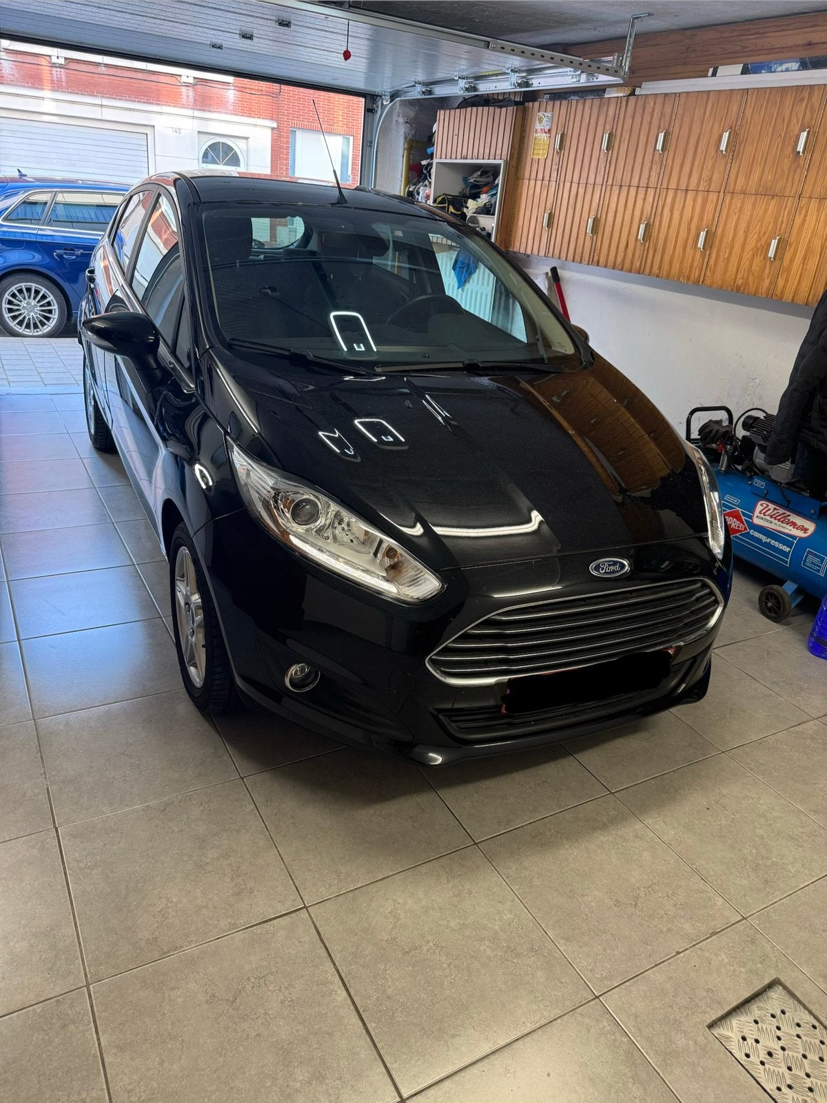 Ford Fiesta 1.0 Benzine automaat, Auto's, Zwart, 5 deurs, Particulier, Fiësta