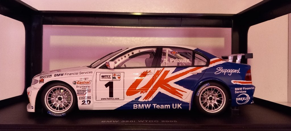 1/18 BMW E46 320i TEAM UK ANDY PRIAULX WTTC Champion 2005, Hobby en Vrije tijd, Ophalen of Verzenden, Nieuw, Auto, Autoart
