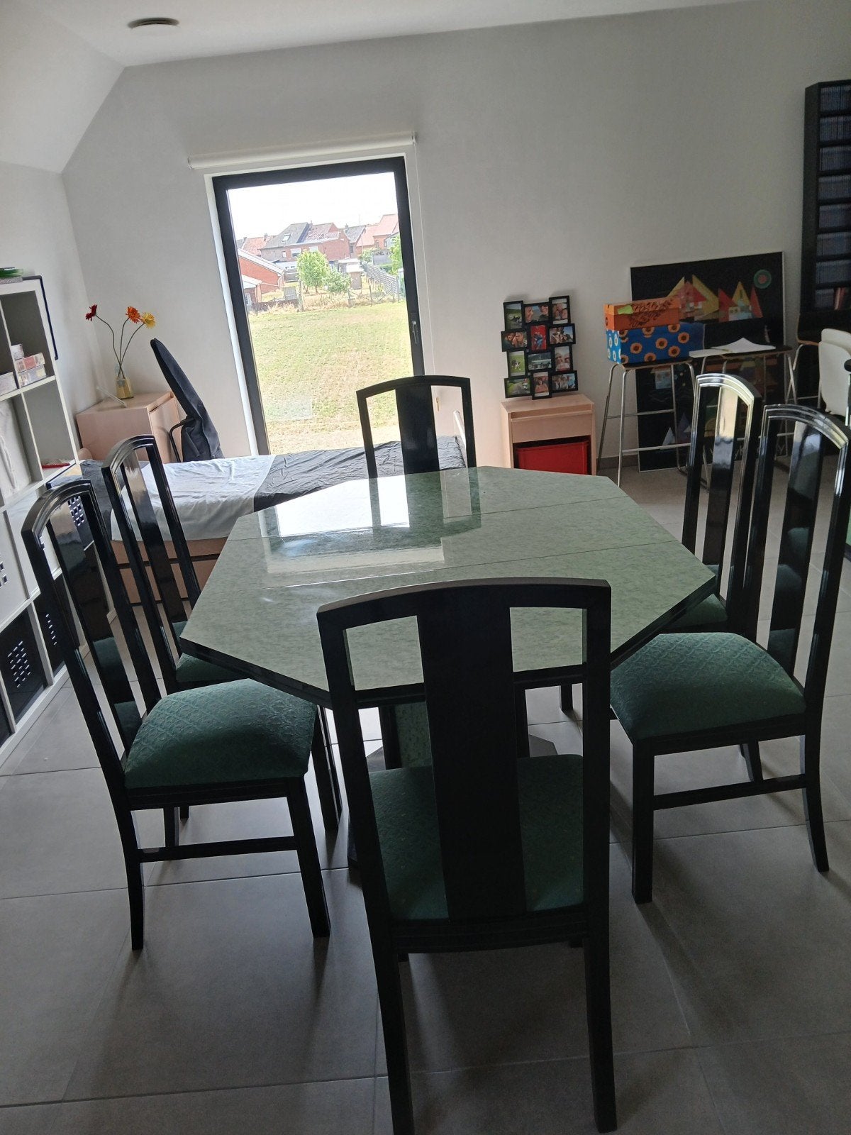 Tafel met 6 stoelen en dressoirkast., Enlèvement, Utilisé