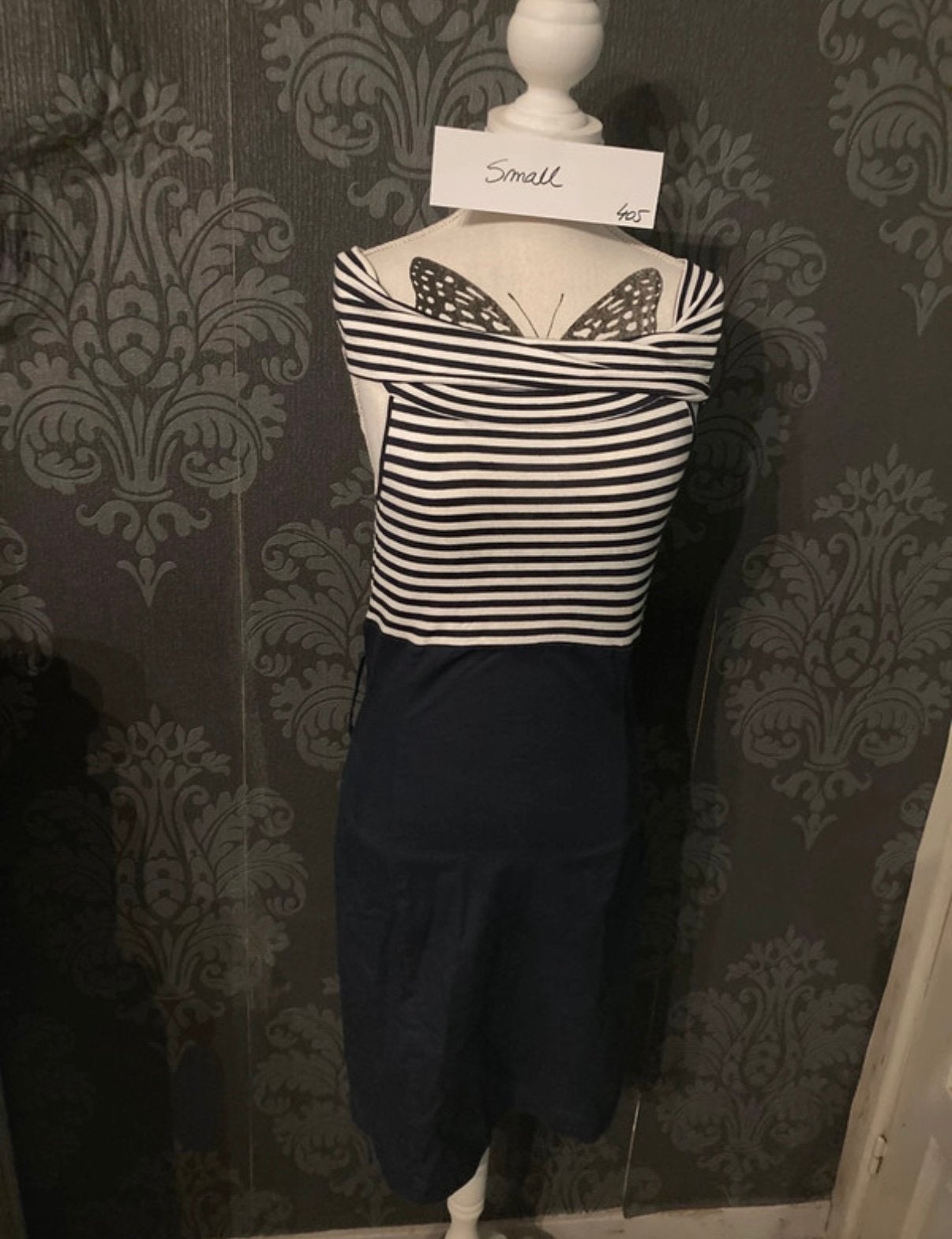 Robe rayée noire et blanche petite, Enlèvement ou Envoi, Taille 36 (S), Comme neuf, Longueur genou