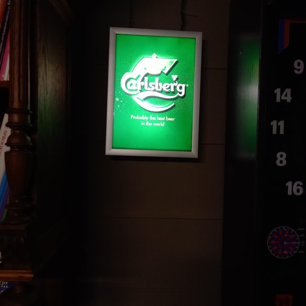 CARLSBERG lichtbak 20 euro bieden mag, Huis en Inrichting, Ophalen