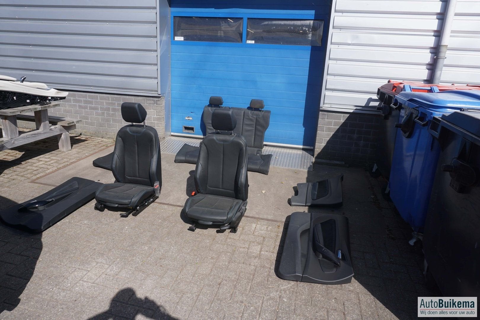 Origineel zwart lederen interieur bmw M2 F87, Autos : Pièces & Accessoires, Habitacle & Garnissage, BMW, Neuf, Enlèvement ou Envoi