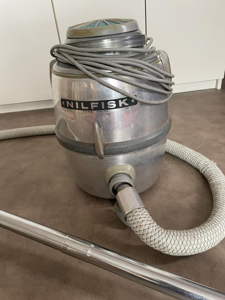 Stofzuiger Nikfisk (retro), Elektronische apparatuur, Stofzuigers, Ophalen, Overige merken, Gebruikt, Geschikt voor harde vloeren