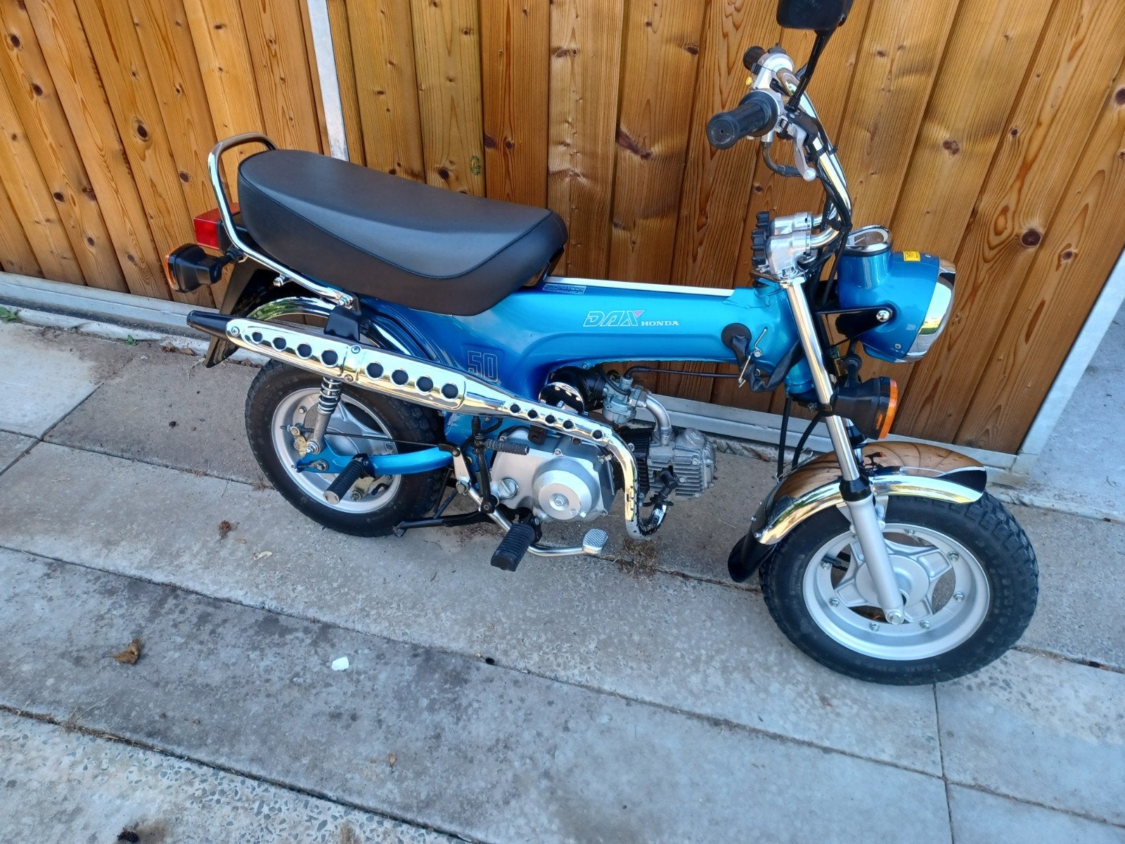 Honda Dax NT ab 23, nieuwstaat, Fietsen en Brommers, Ophalen