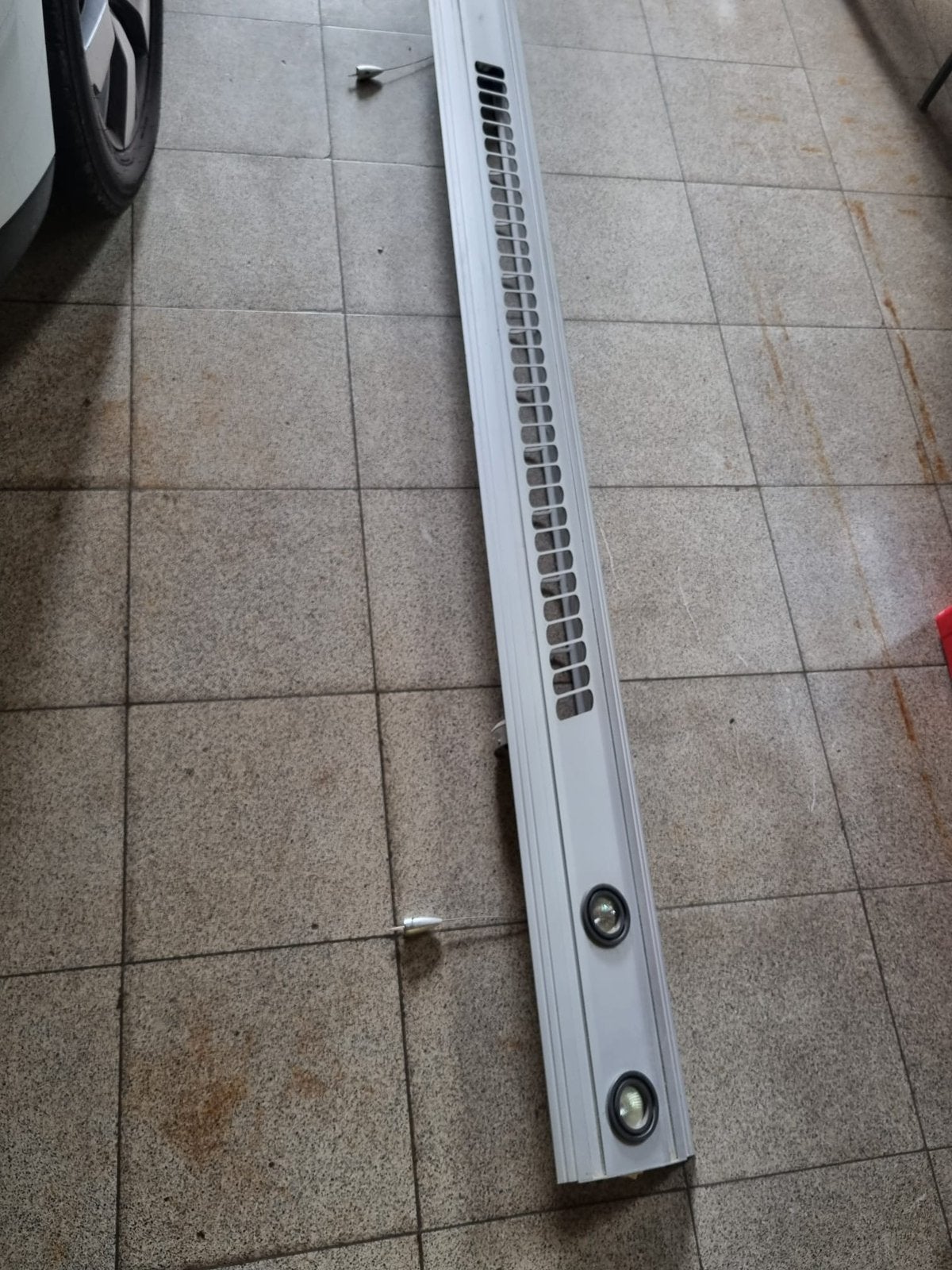 Industriële verlichting, Ophalen, Gebruikt