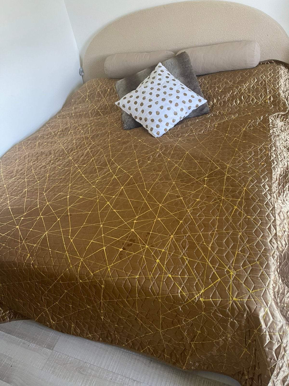 Bed broucle stof, Ophalen, Zo goed als nieuw, Stof