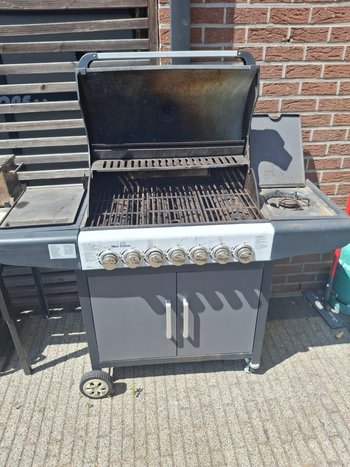 Gasbarbecue, Ophalen