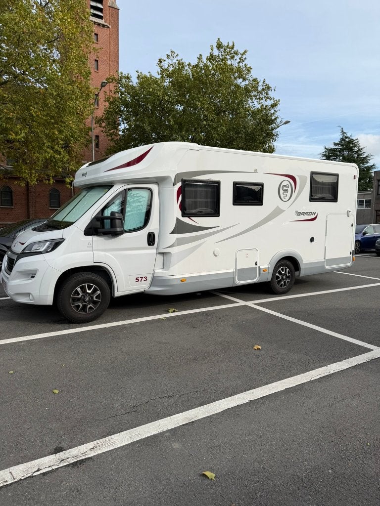 Camper Elnagh Baron 573, Caravans en Kamperen, Ringverwarming, Elnagh, Particulier, Elektrische ramen