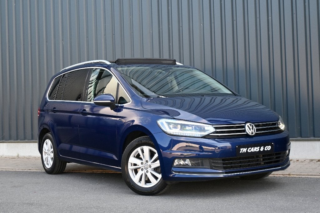 Vw Touran 1.5TSFI DSG, Cam, ACC, LED, Carplay, Trekh PANO, Auto's, Parkeerassistent, Monovolume, 1498 cc, 4 cilinders